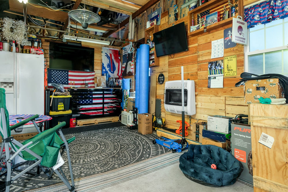 1-Car Garage - 1 Lincoln Ave