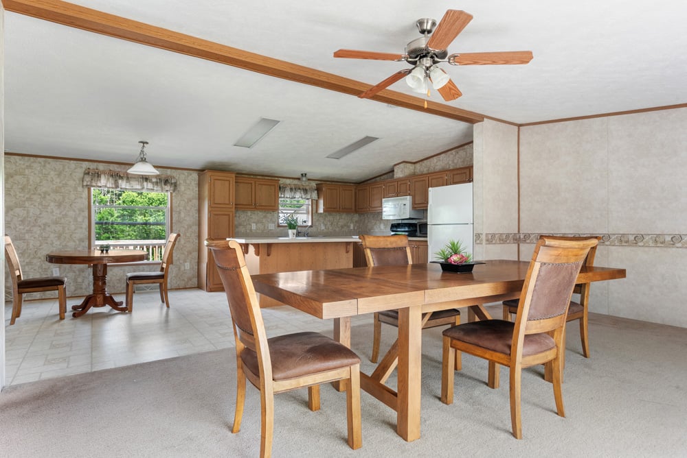 013 500sqft Open Plan Kitcehn Dining --  1045 Covered Bridge Rd
