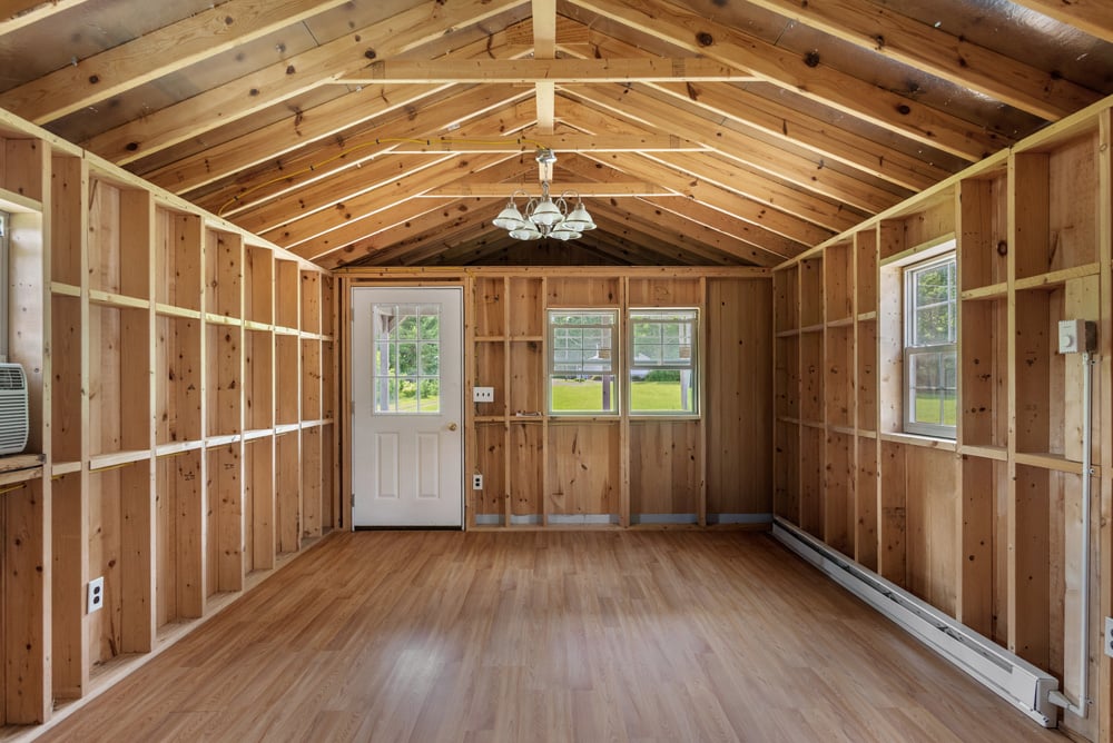 039 Detached Office - Store --  1045 Covered Bridge Rd