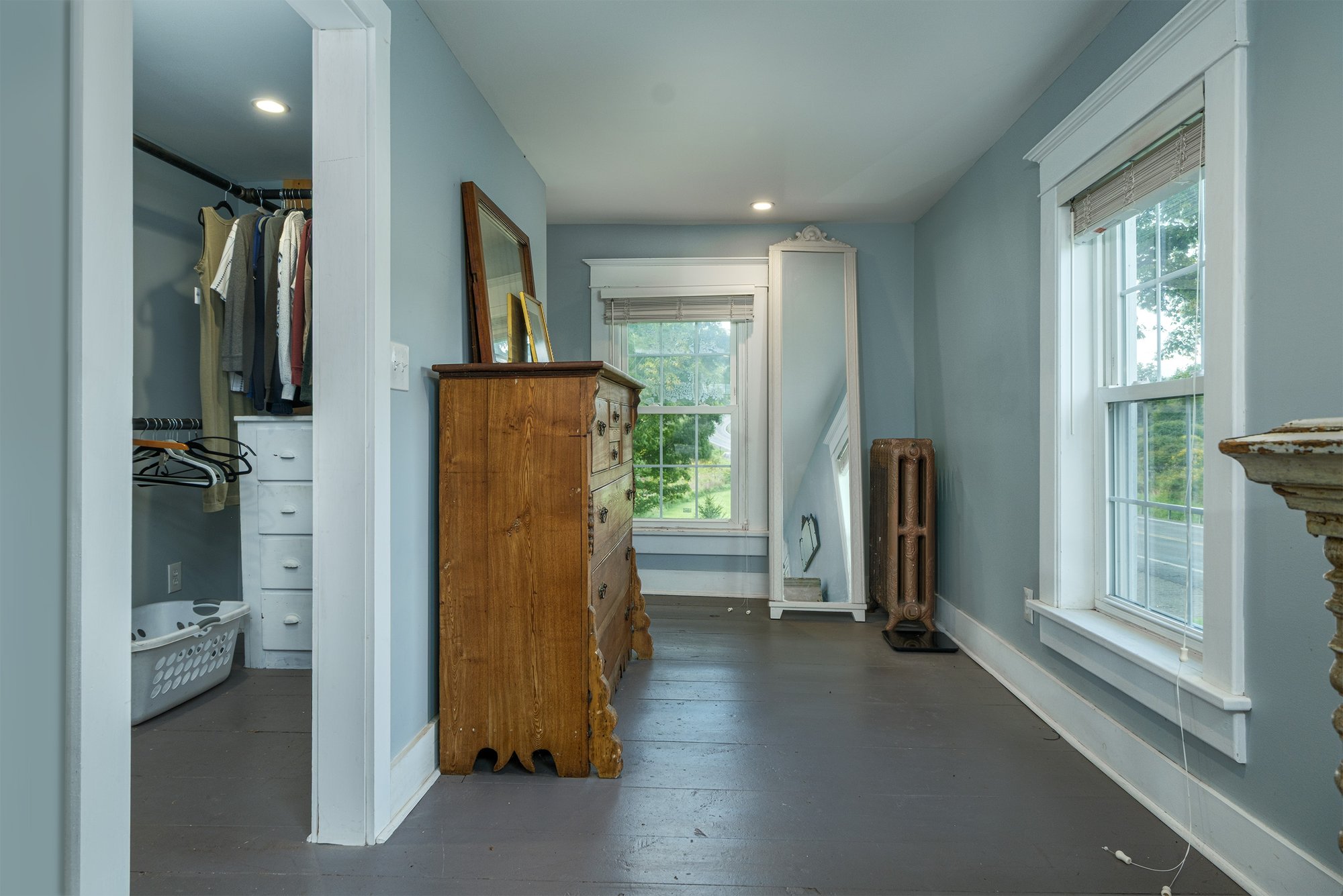 029 Primary Bedroom walkin Closet -- 11440 County Highway 14