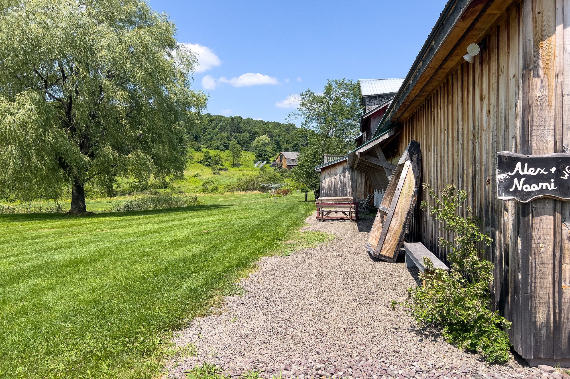076 Auto Barn -- 11440 County Highway 14