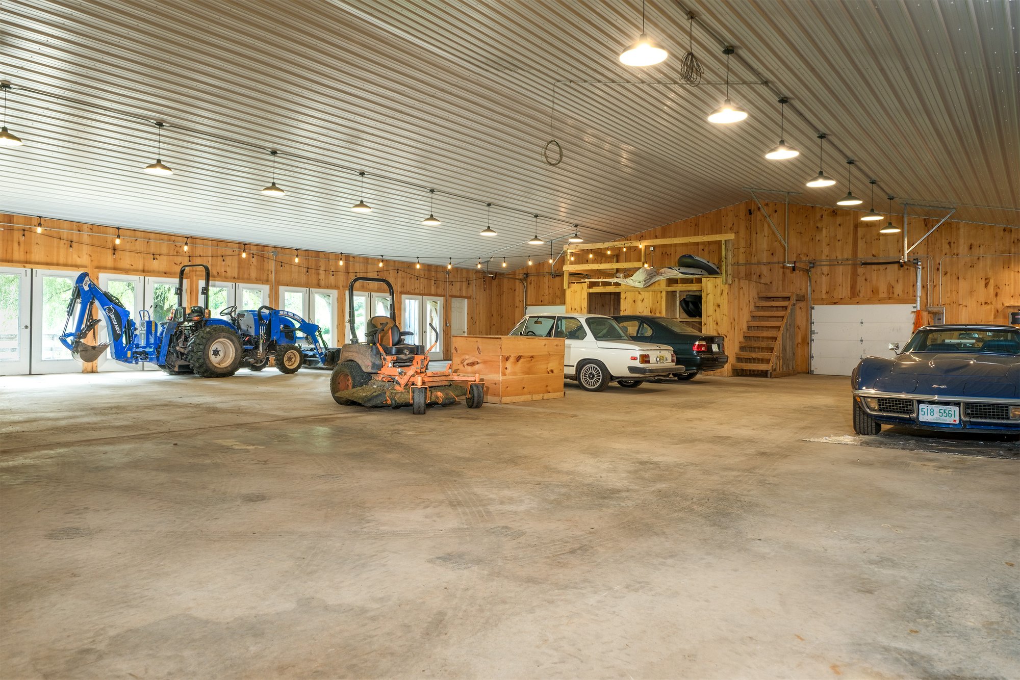 078 Auto Barn -- 11440 County Highway 14