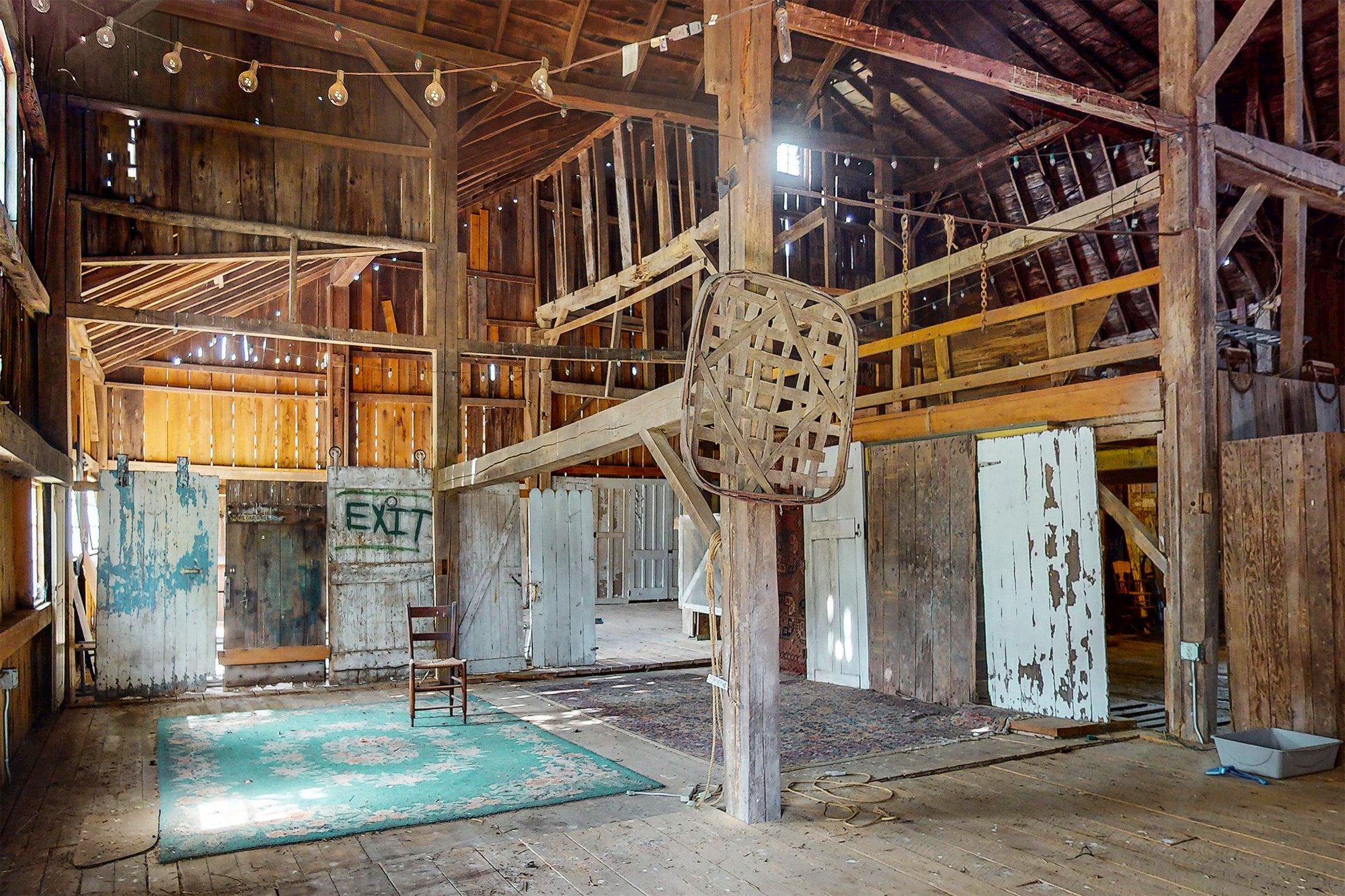 Antiques-Auto-Barn-1jpg