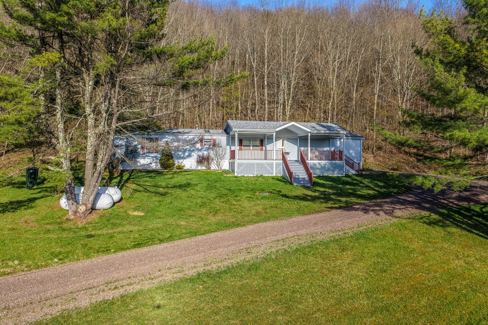 1264 BettyBrook - 001