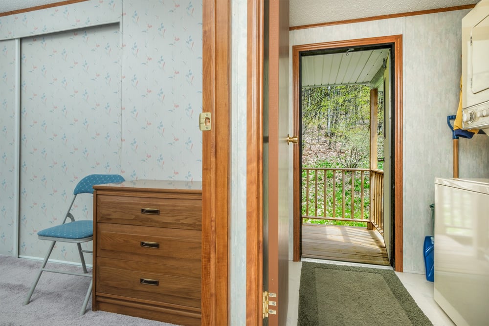1264 Betty Brook Road - Mud room / Laundry room
