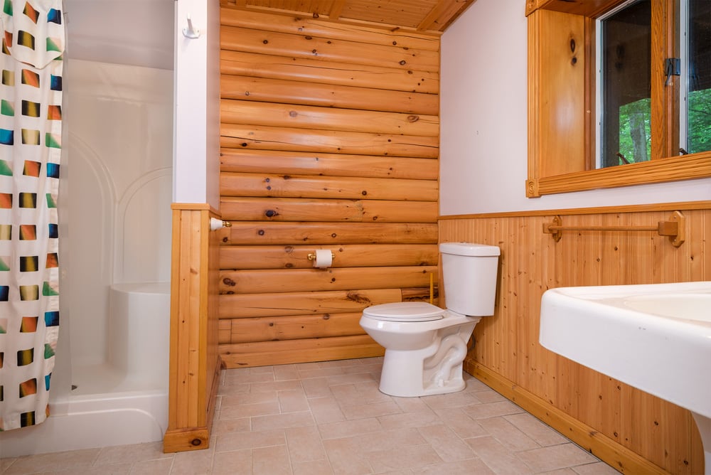 041 - LL Full Bath - 135 Sparrowhawk Lake
