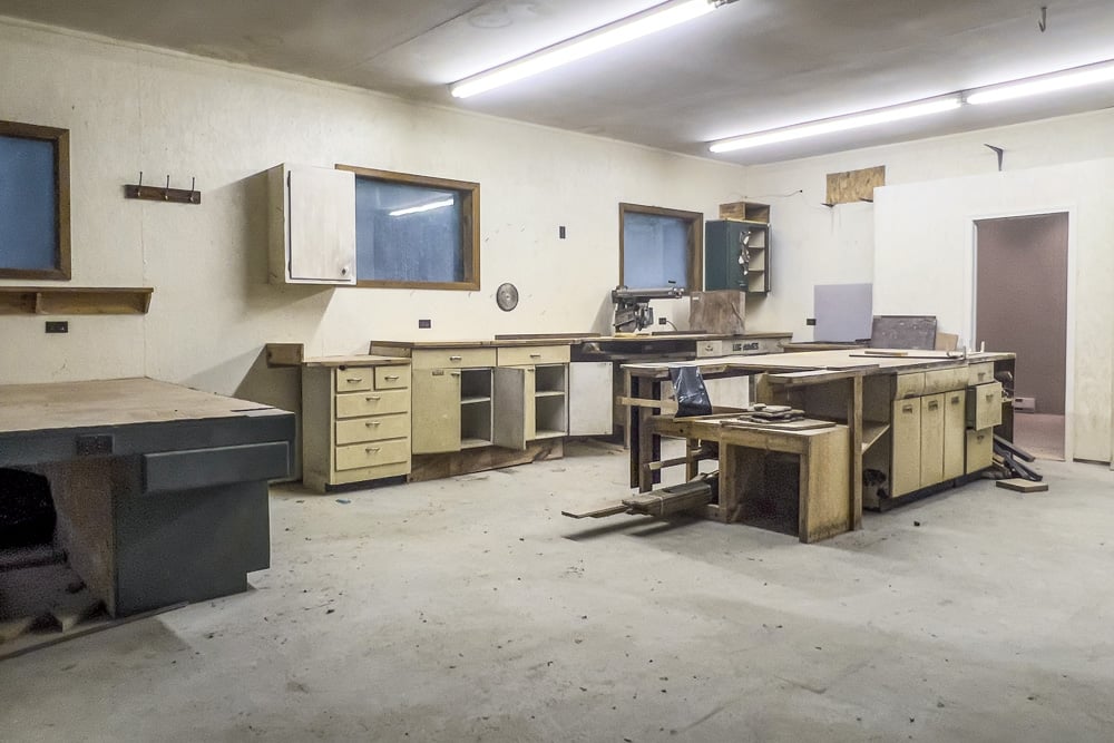 051 - Wood Shop- 135 Sparrowhawk Lake