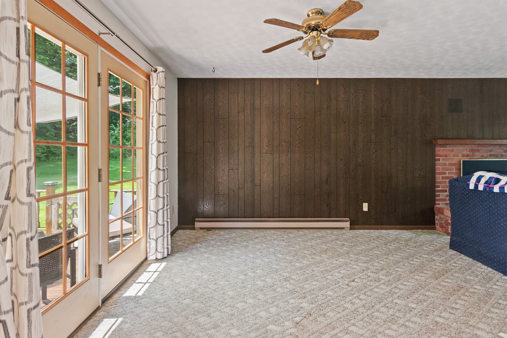 014 Dining Area -- 141 Hulbert Hill Rd
