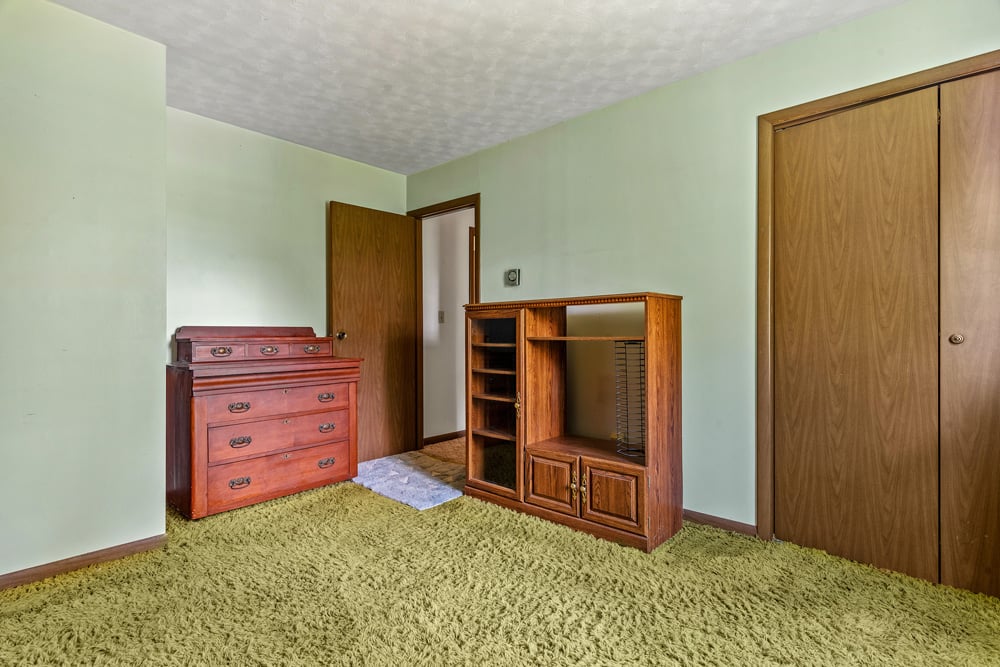023 3rd Bedroom -- 141 Hulbert Hill Rd