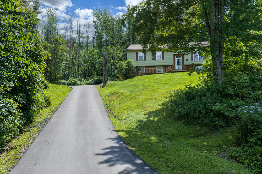 034 paved Driveway to garage and shop -- 141 Hulbert Hill Rd