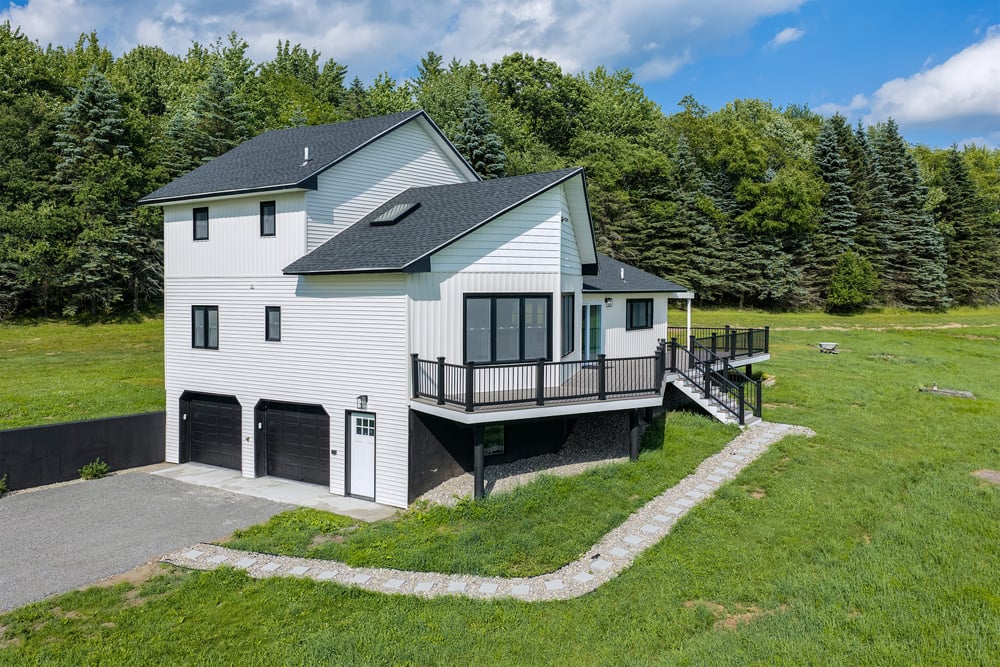 001 Fully Renovated - 1534 Brownell Rd