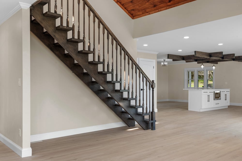 010 Cathedral Ceilings - 1534 Brownell Rd