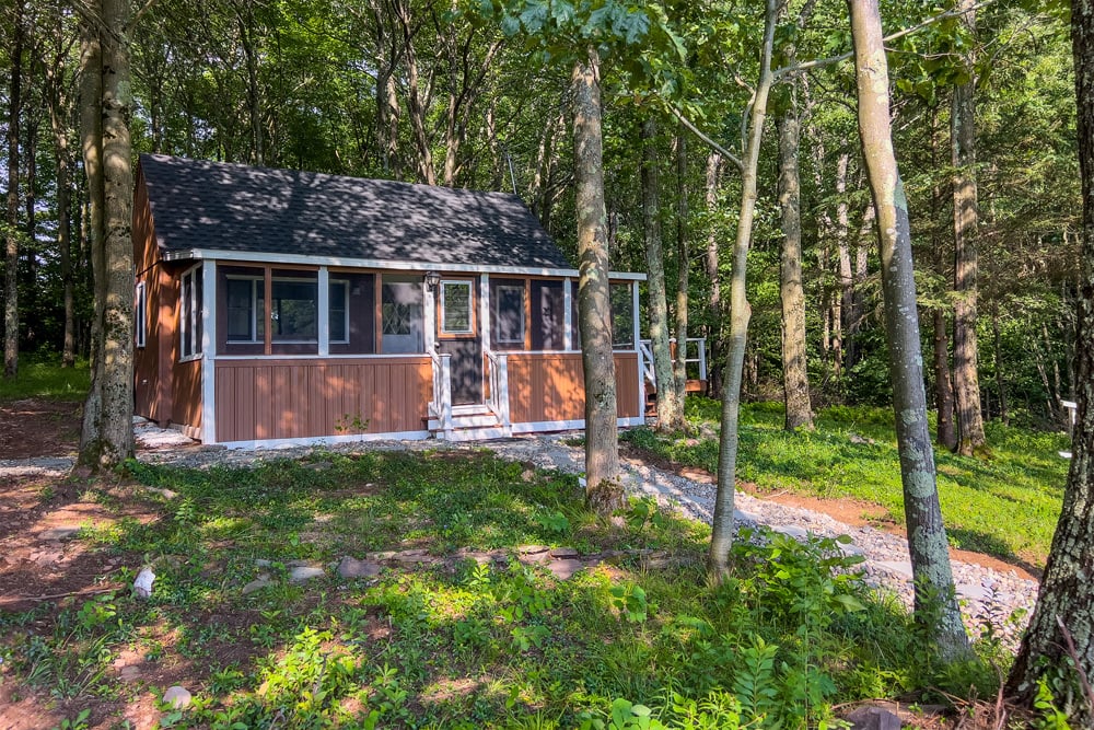 041 Cabin in the Woods - 1534 Brownell Rd