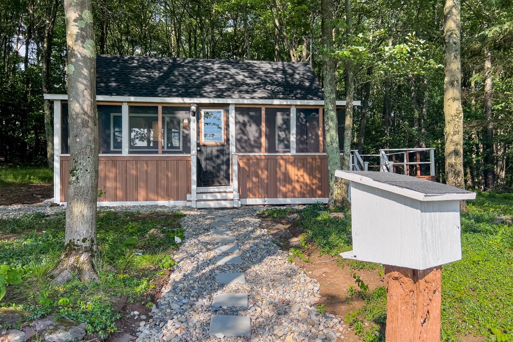 044 Cabin in the Woods - 1534 Brownell Rd
