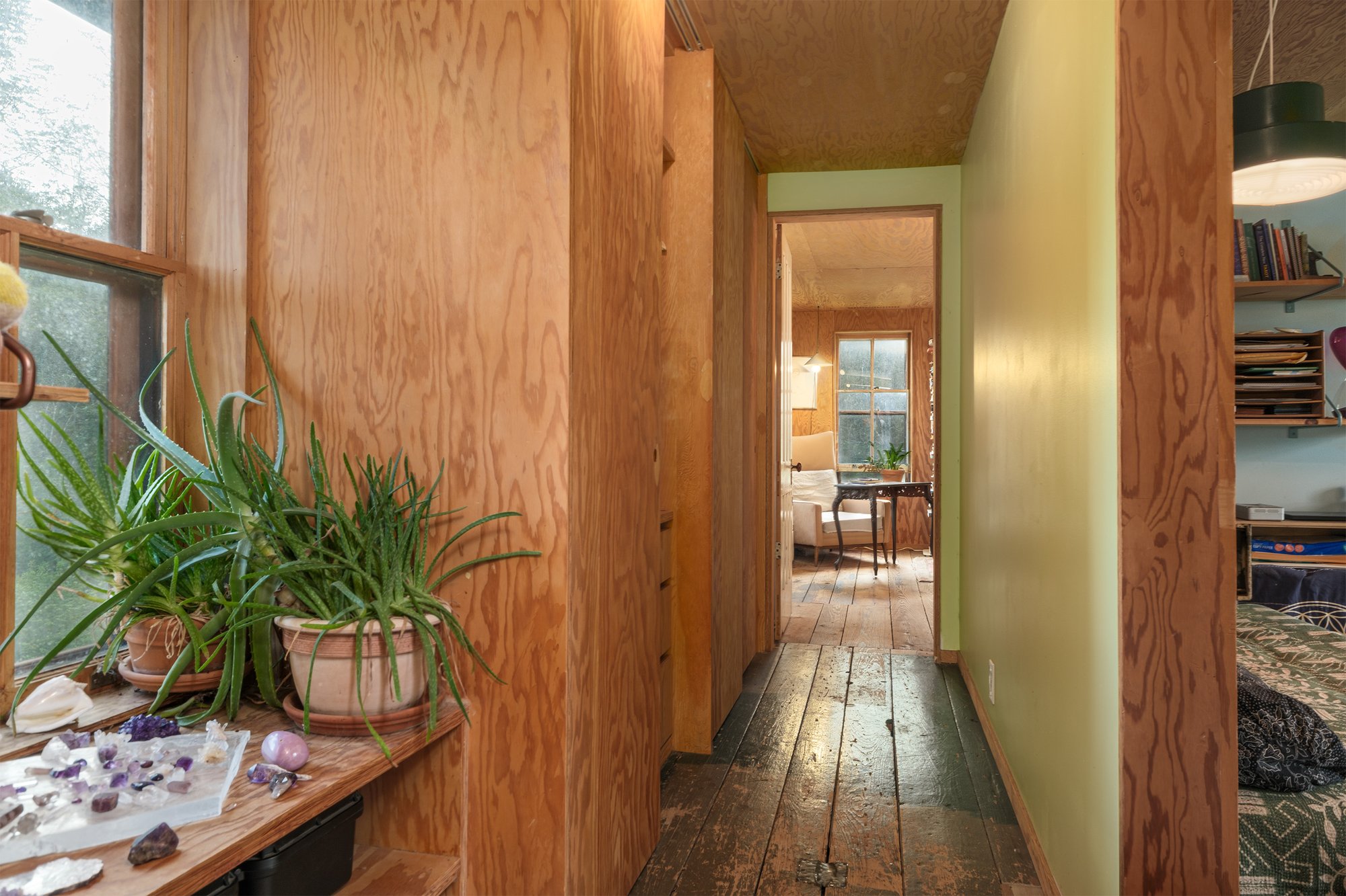 025 Second Floor Hall -- 1685 Dry Brook Rd