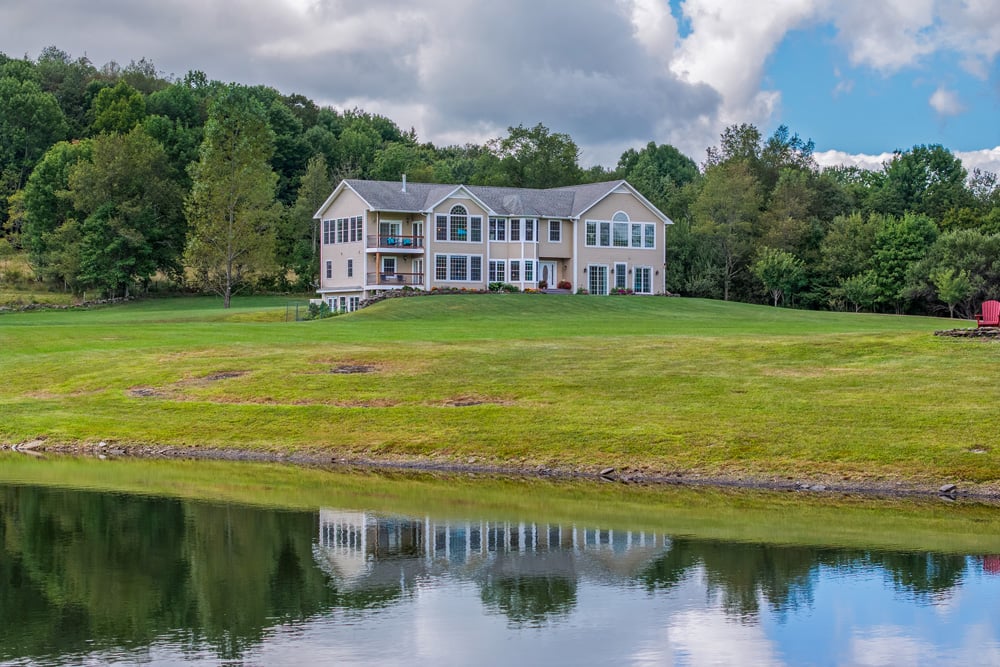 2651 MacGibbon Hollow -- 002