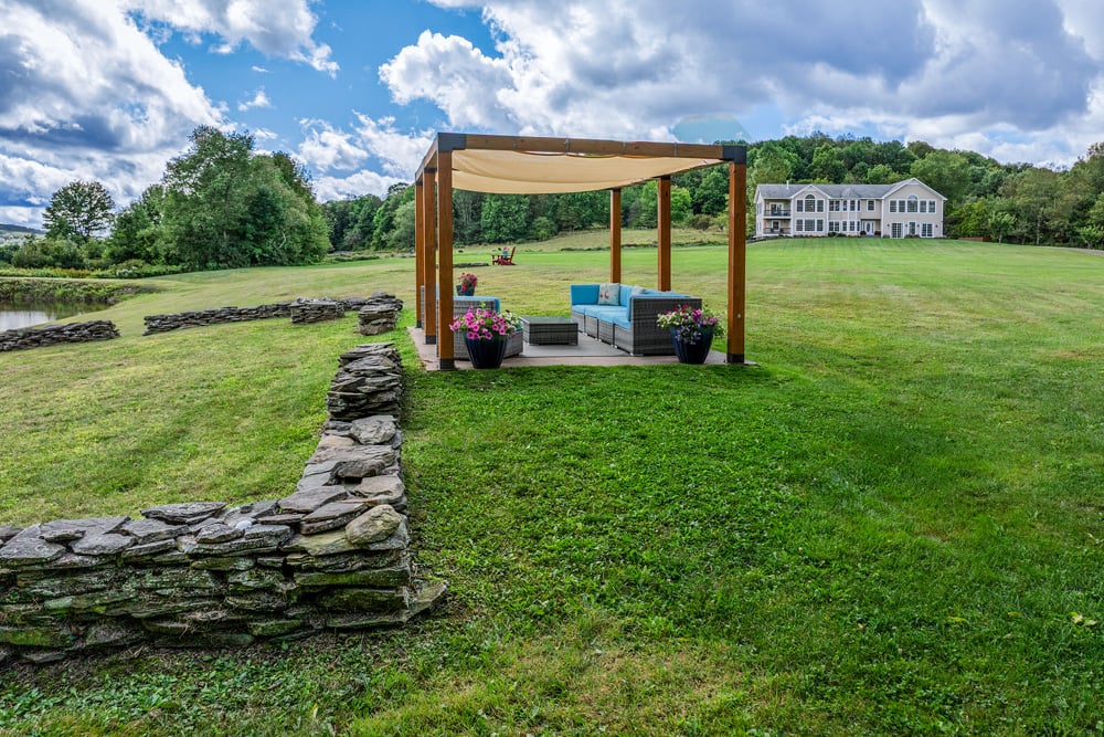 2651 MacGibbon Hollow -- 004