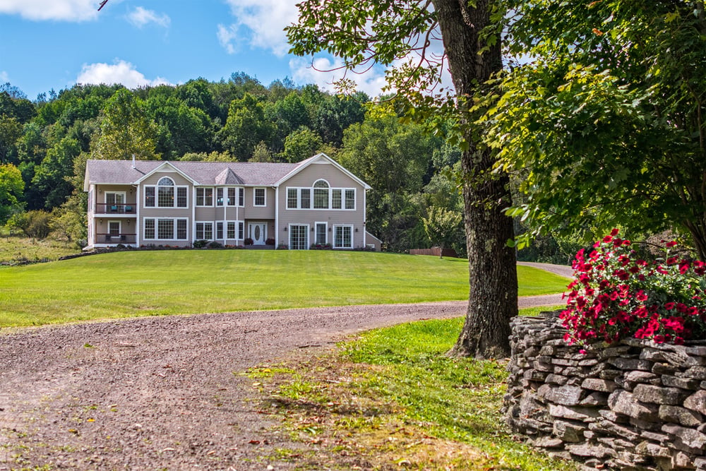 2651 MacGibbon Hollow -- 006