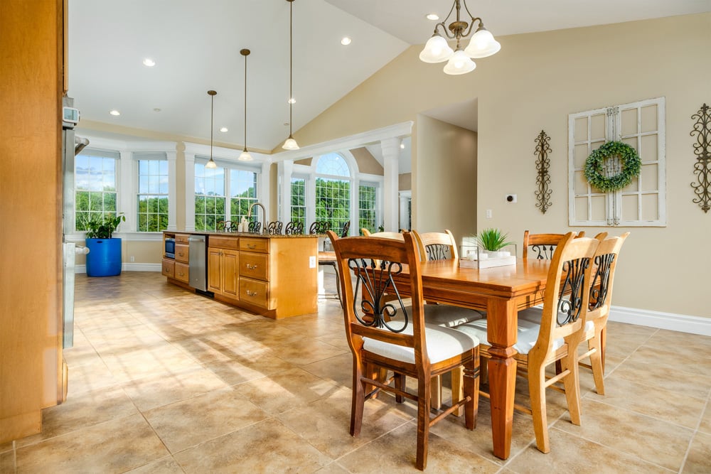 2651 MacGibbon Hollow -- 012
