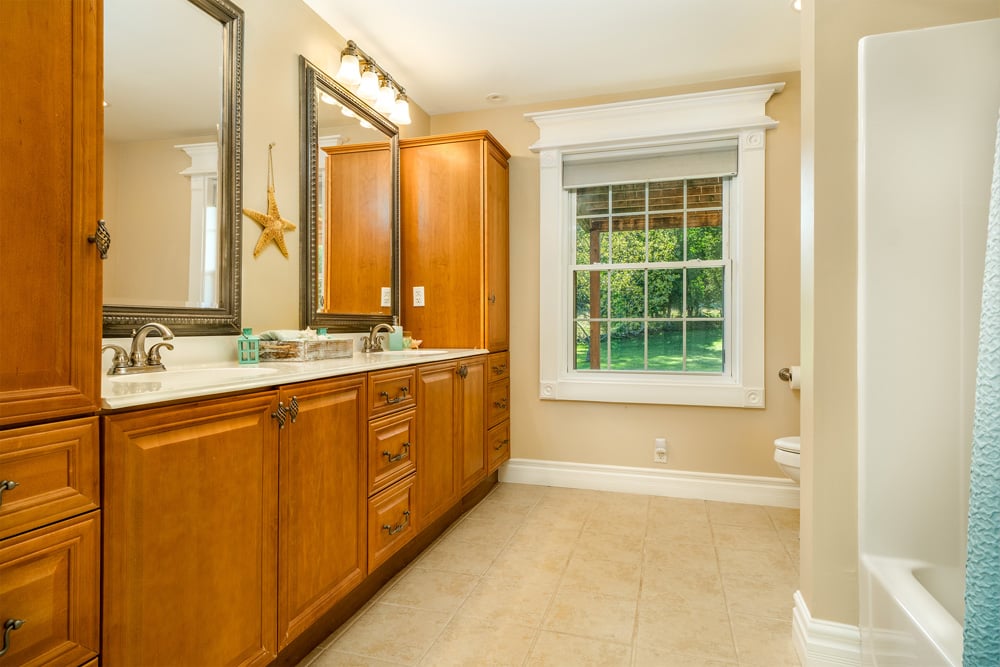2651 MacGibbon Hollow -- 036