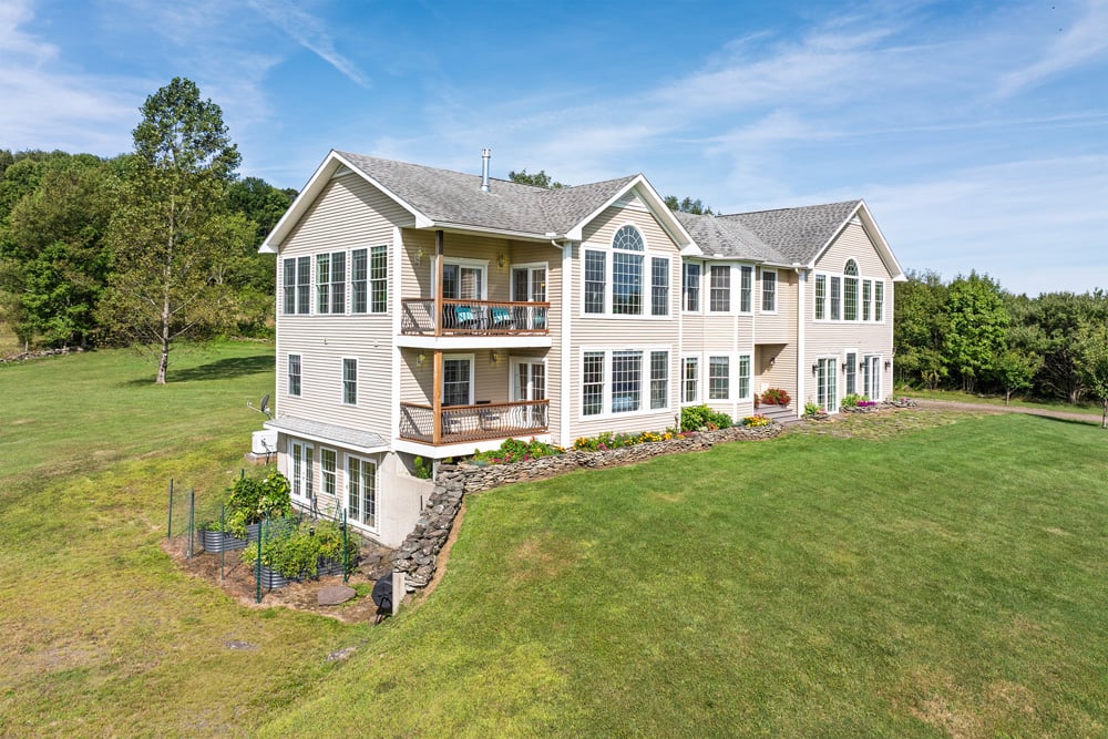 2651 MacGibbon Hollow -- 062