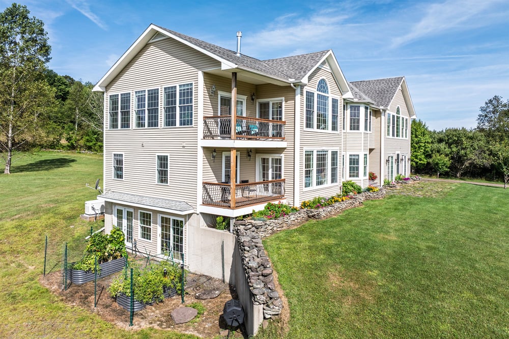 2651 MacGibbon Hollow -- 063