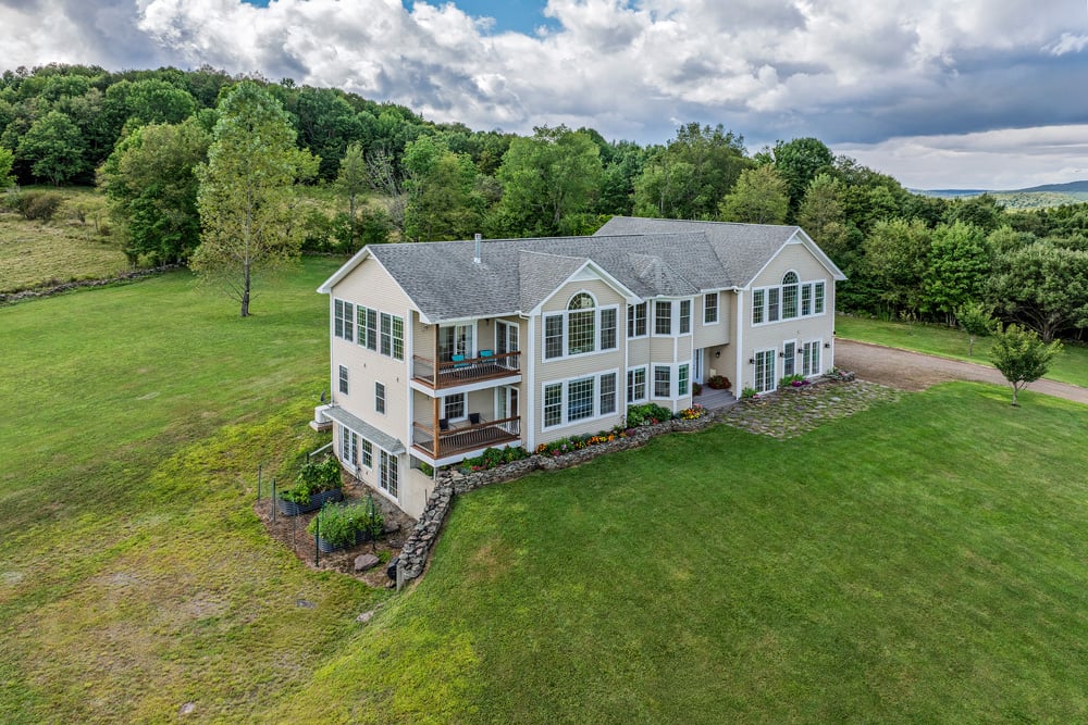 2651 MacGibbon Hollow -- 068