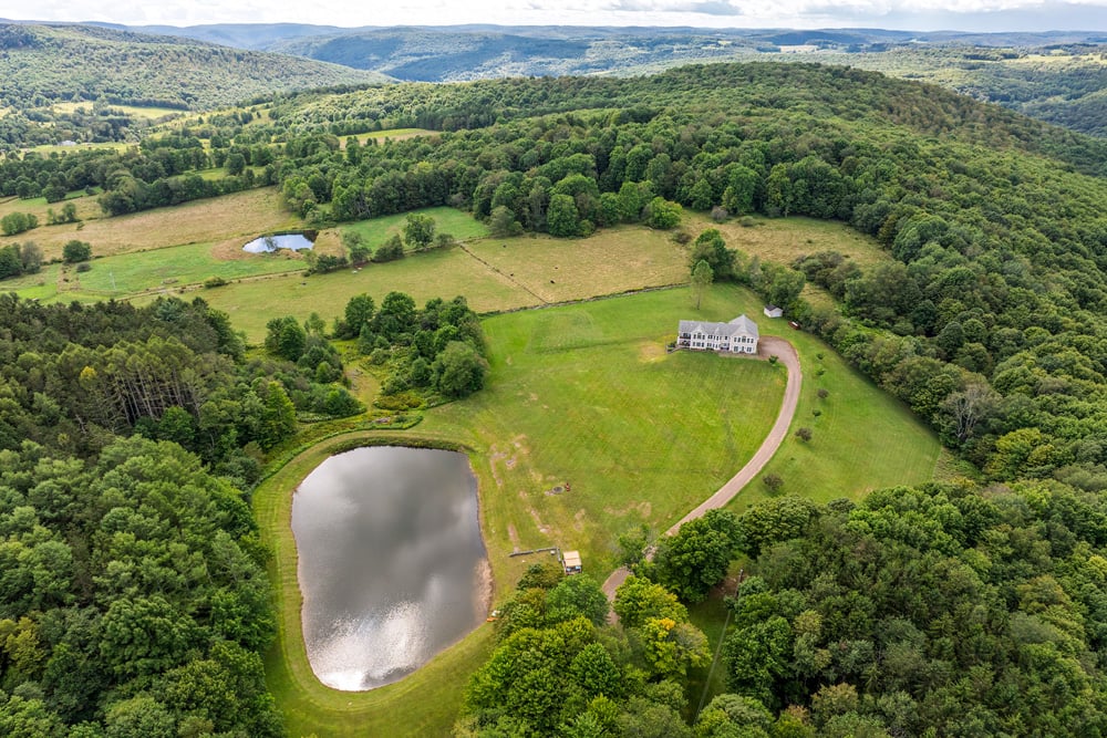 2651 MacGibbon Hollow -- 084