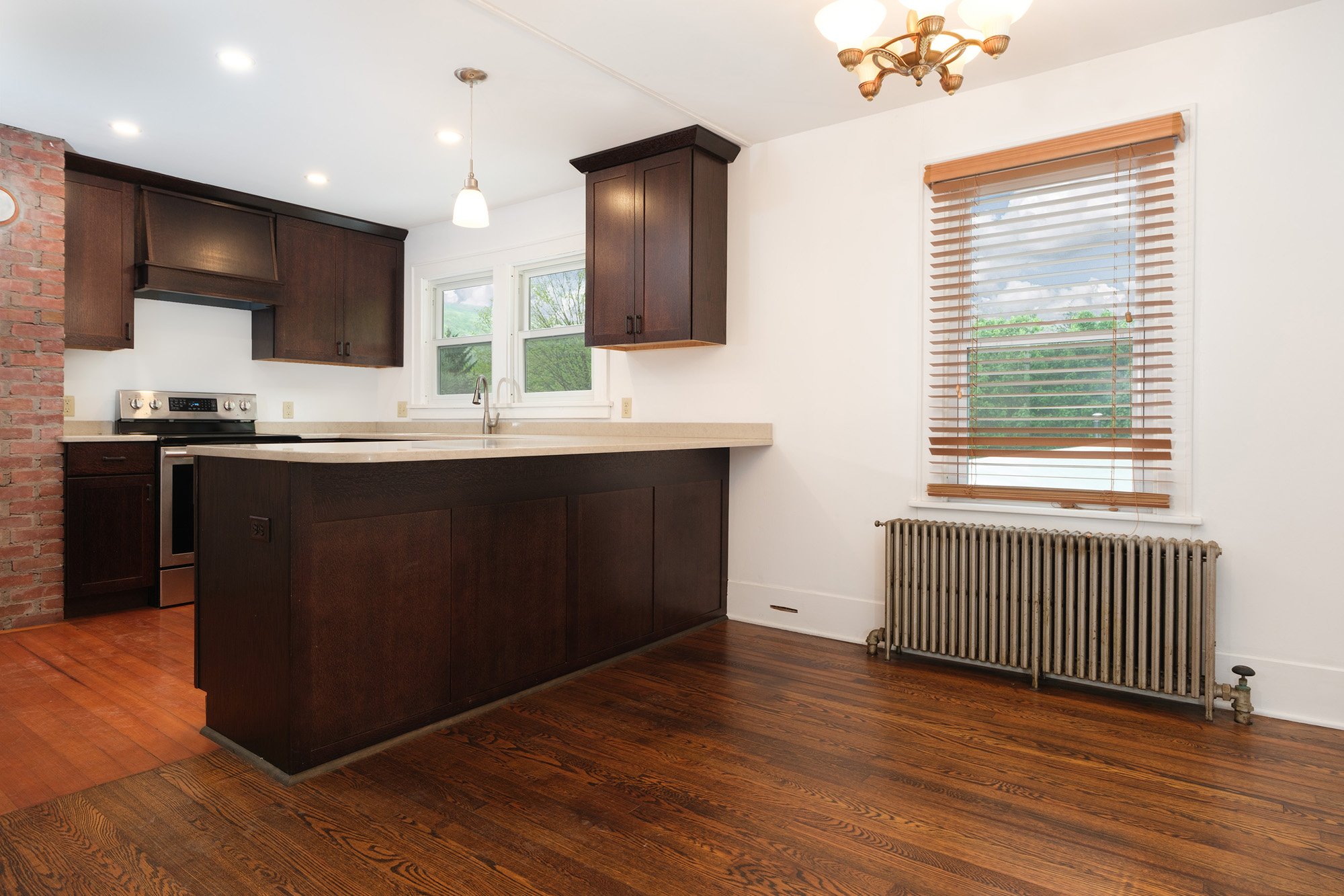38 - 265 Main