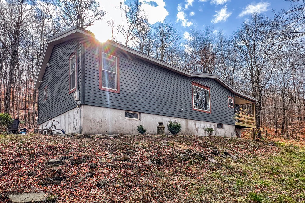464 Curtis Lane - New HardiePlank Siding