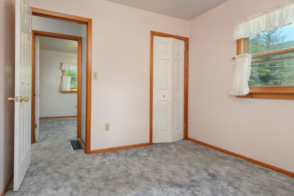 025-Bedroom-4-47220 State Highway 10