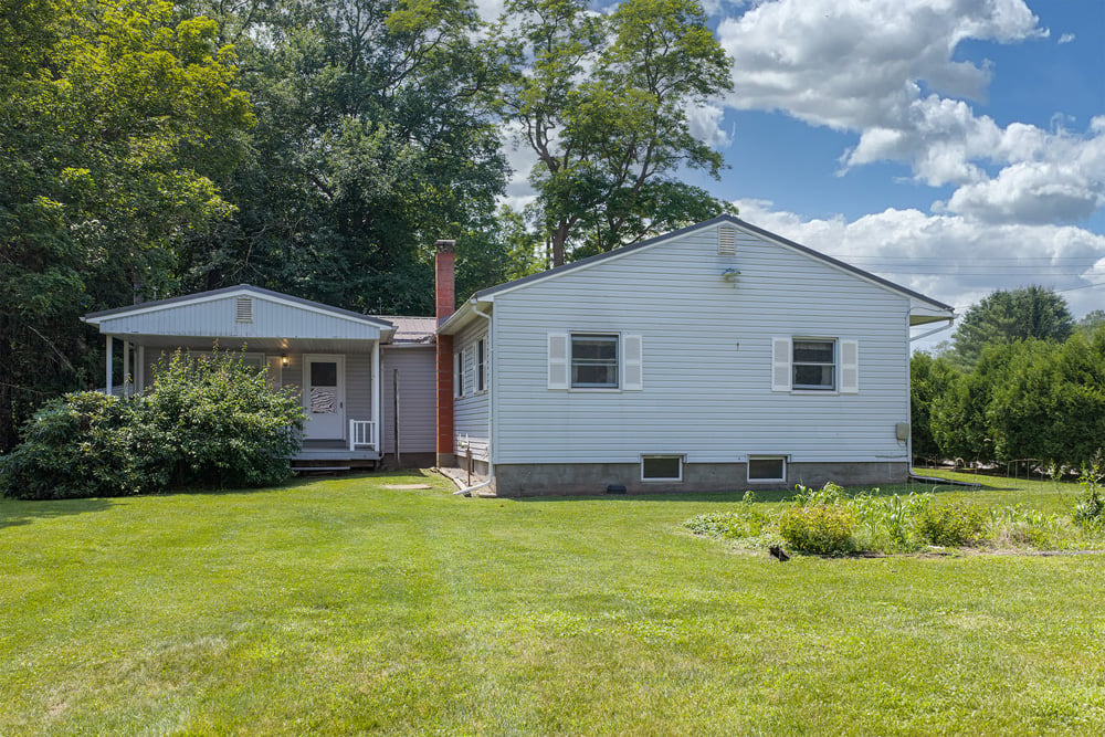 041-Side Yard-47220 State Highway 10