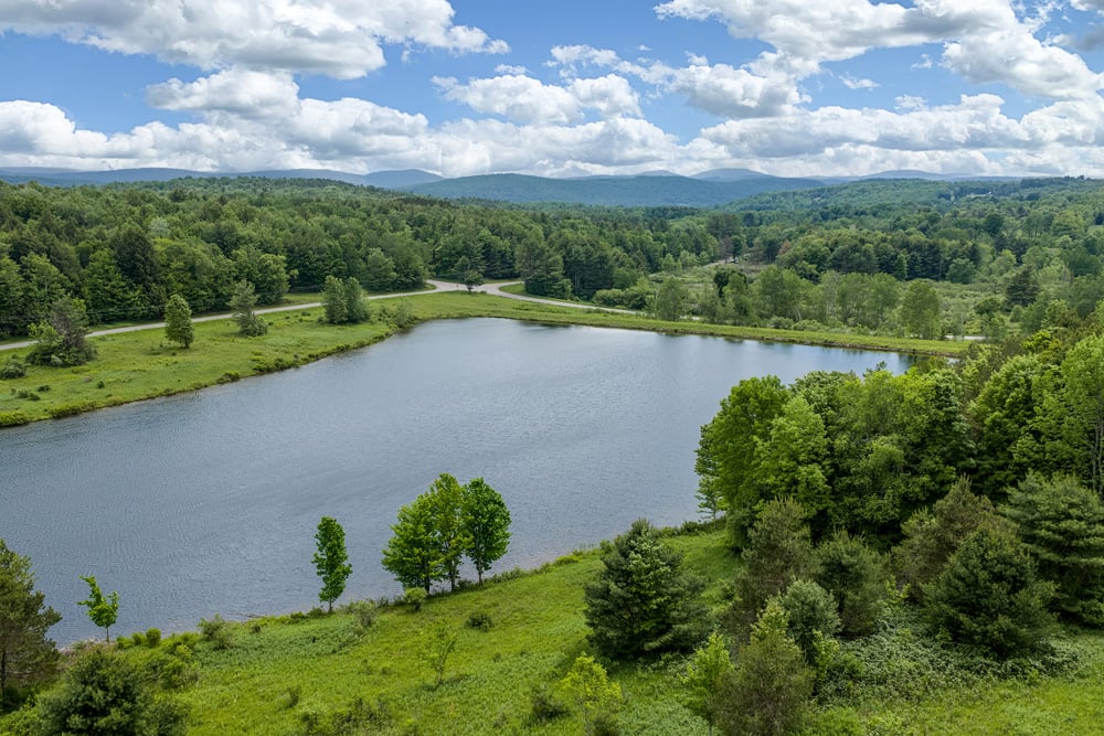 006 38 acres - Private 8 acre lake  - Fusco Drive