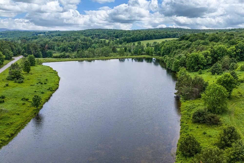 044 Private 8 acre lake  - Fusco Drive