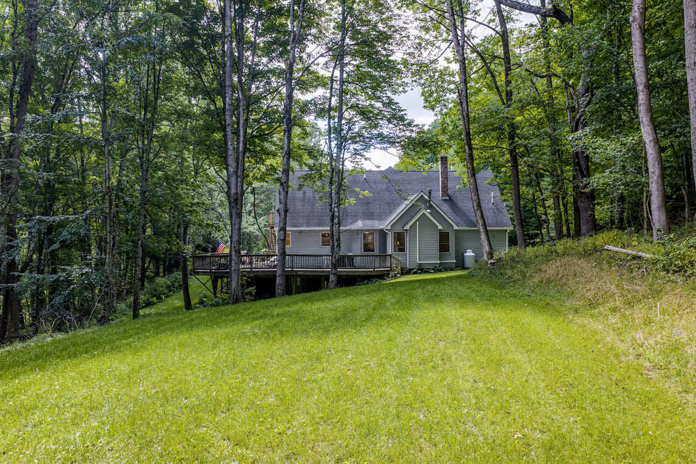 006 5+ acres -- 715 Rosa Circle Delhi-NY