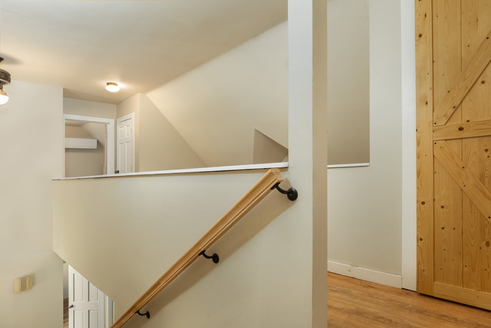 023 Landing on Second Floor -- 715 Rosa Circle Delhi-NY
