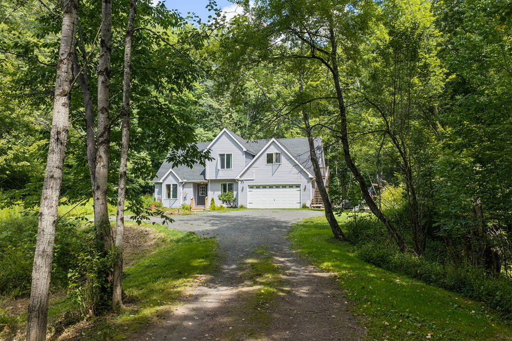 053 -- 715 Rosa Circle Delhi-NY