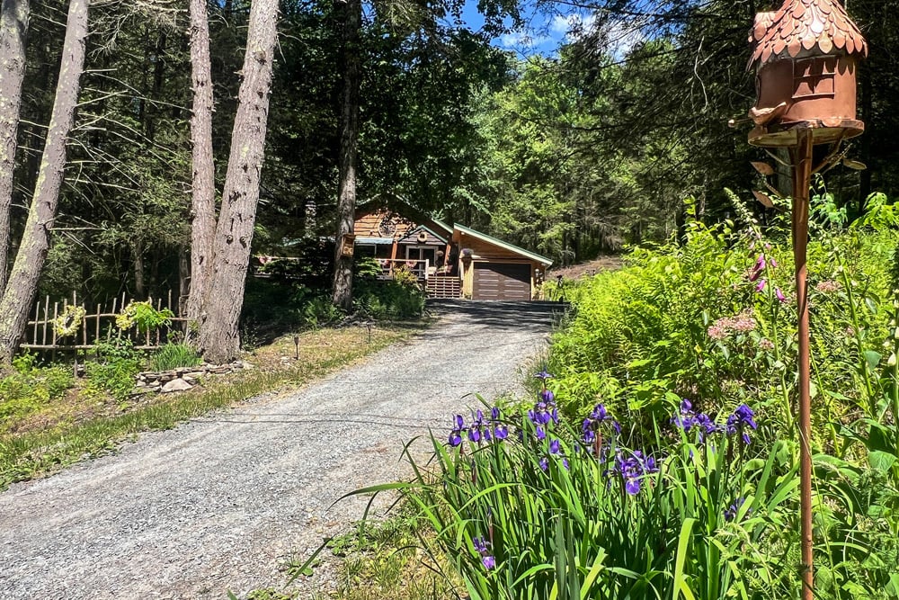 002 Private Catskill Cabin – 747 Crystal Meadows