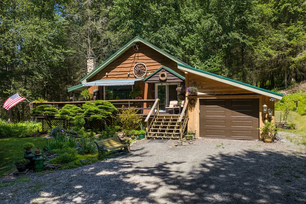 003 Quintessential Catskill Cabin – 747 Crystal Meadows