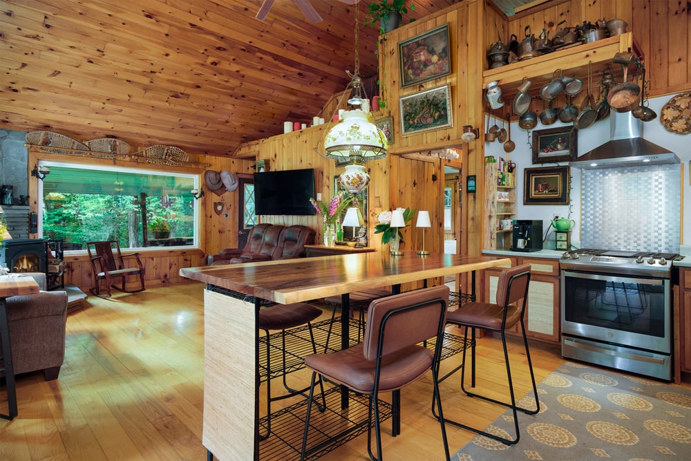 013 Open Floor-Plan Kitchen – 747 Crystal Meadows