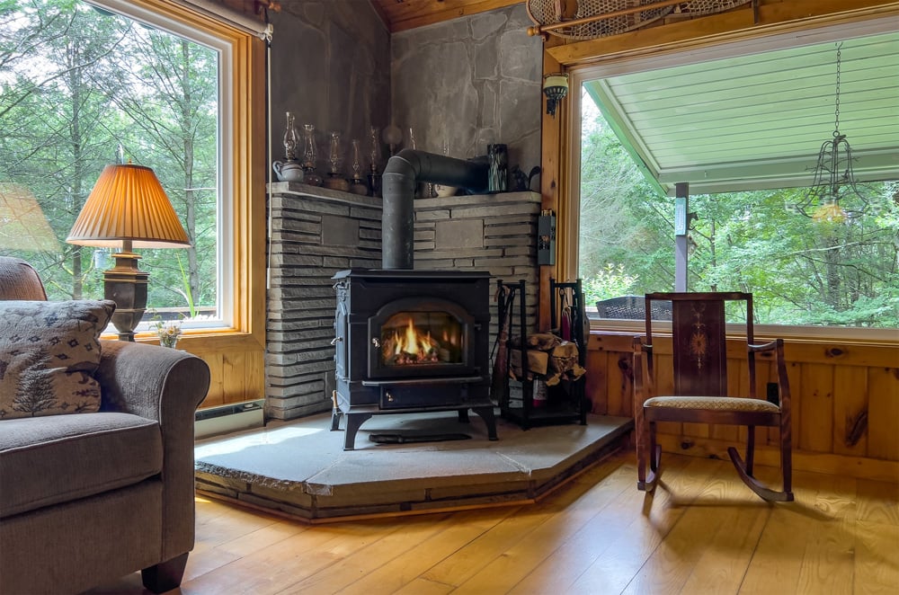 018 Greatroom Fireplace – 747 Crystal Meadows