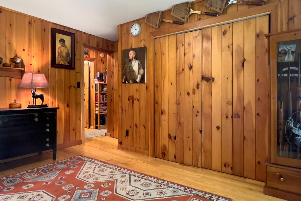 025 Leftside bedroom – 747 Crystal Meadows
