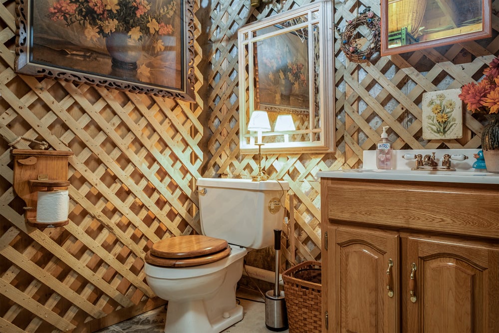 034 Half Bath in basement – 747 Crystal Meadows