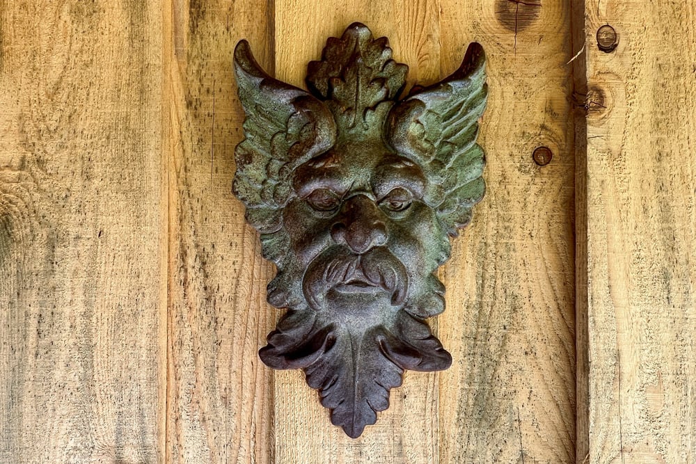 042 Catskill Details – 747 Crystal Meadows