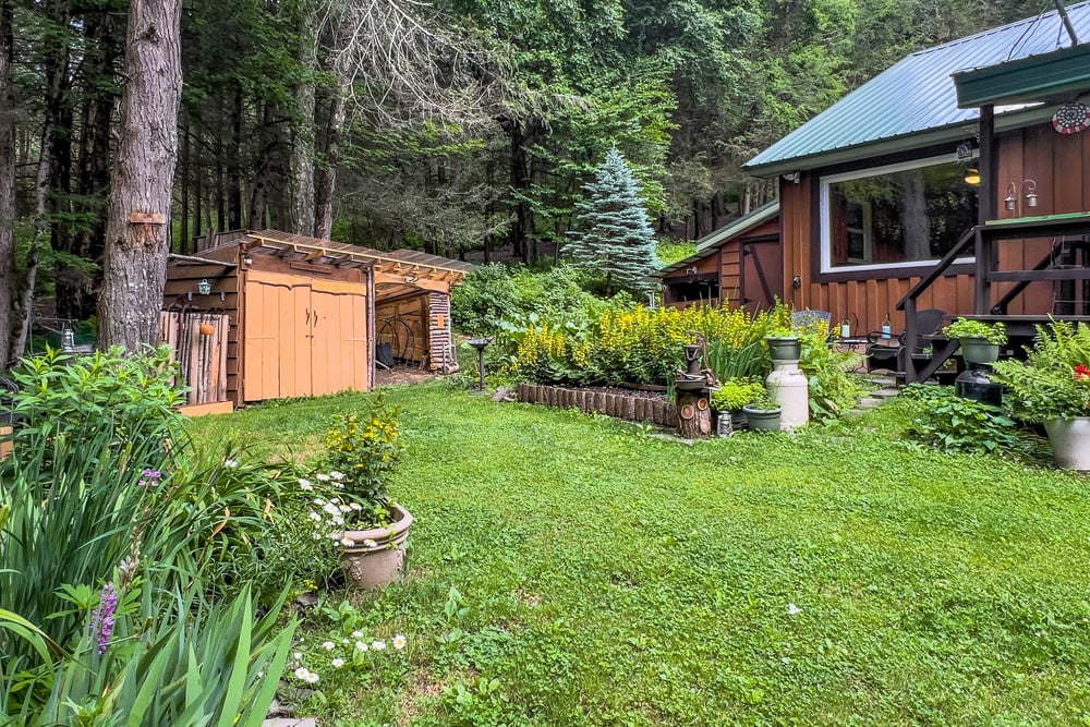 057 Catskill Woodland Setting – 747 Crystal Meadows