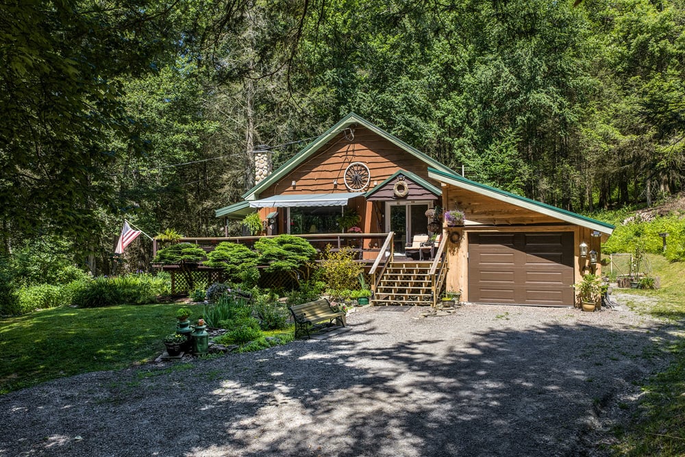 065 Custom Catskill Cabin – 747 Crystal Meadows