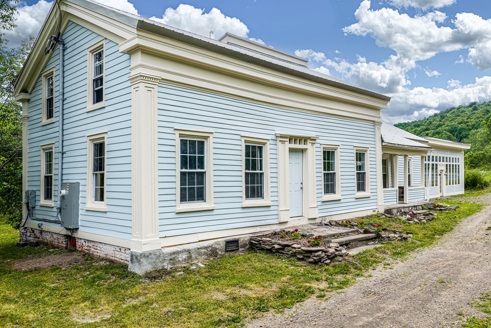 003 Restored - Modernized - 7881 County Hwy 14