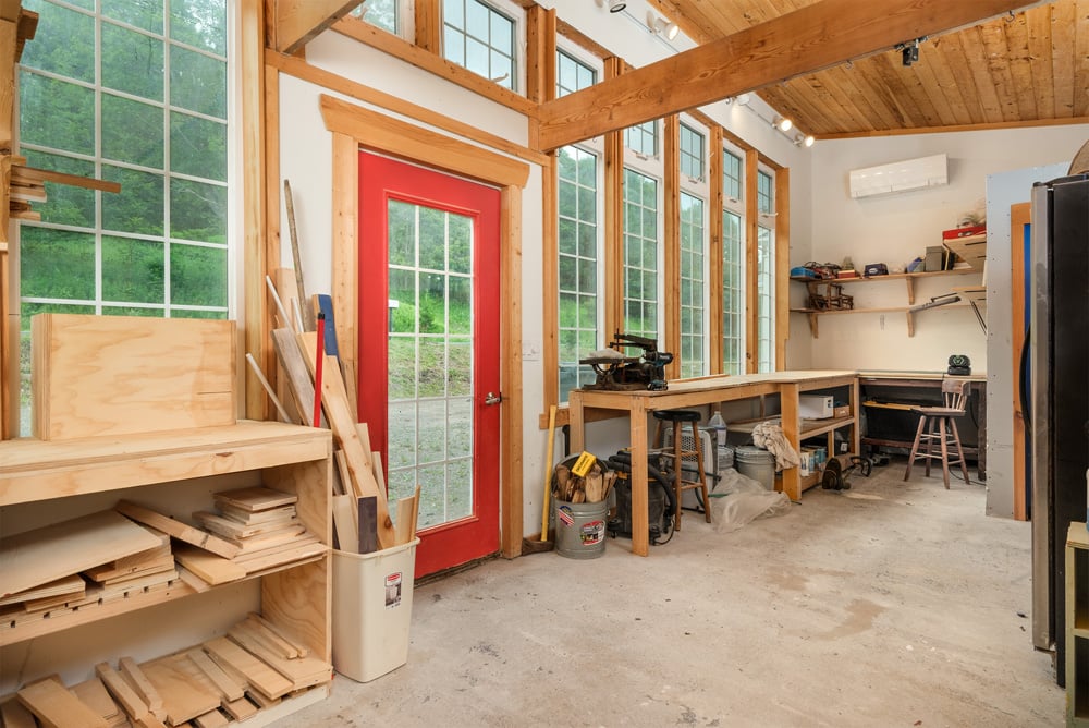 044 Studio Workshop - 7881 County Hwy 14