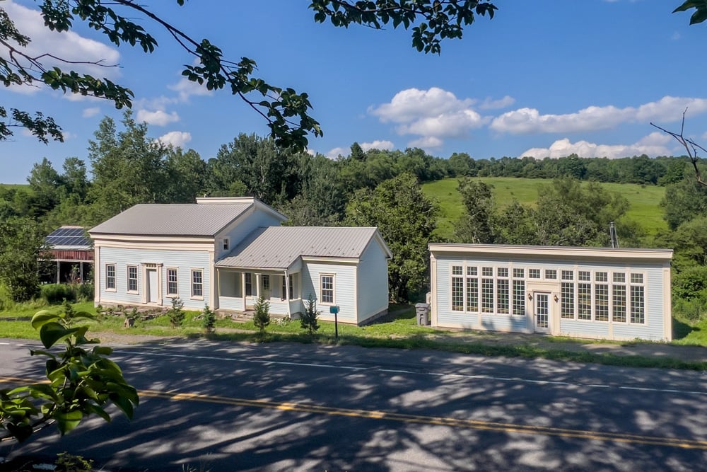 051 Classic Home + Studio - 7881 County Hwy 14